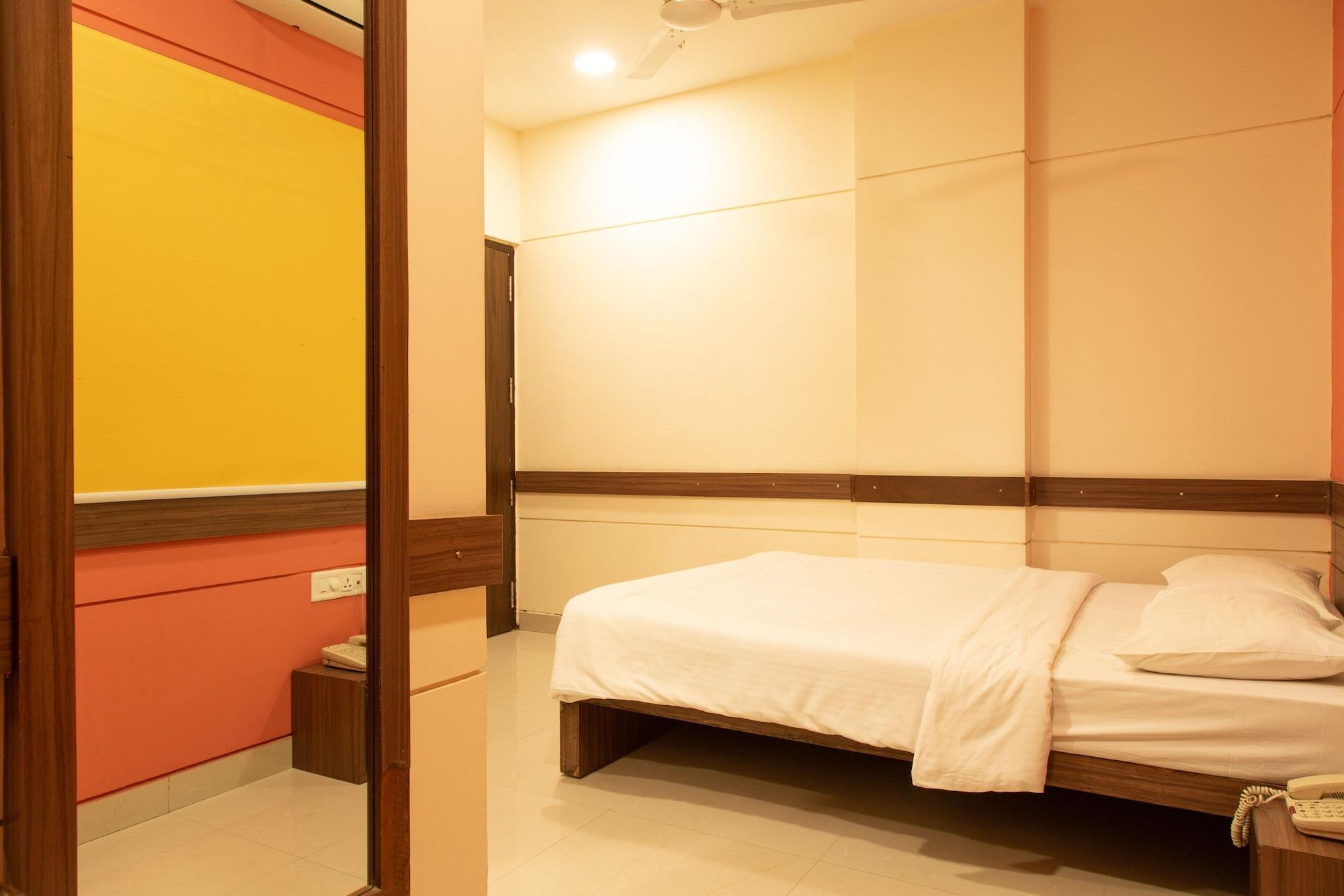 Faridabad Hotel ภายนอก รูปภาพ