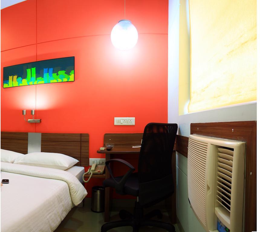 Faridabad Hotel ภายนอก รูปภาพ